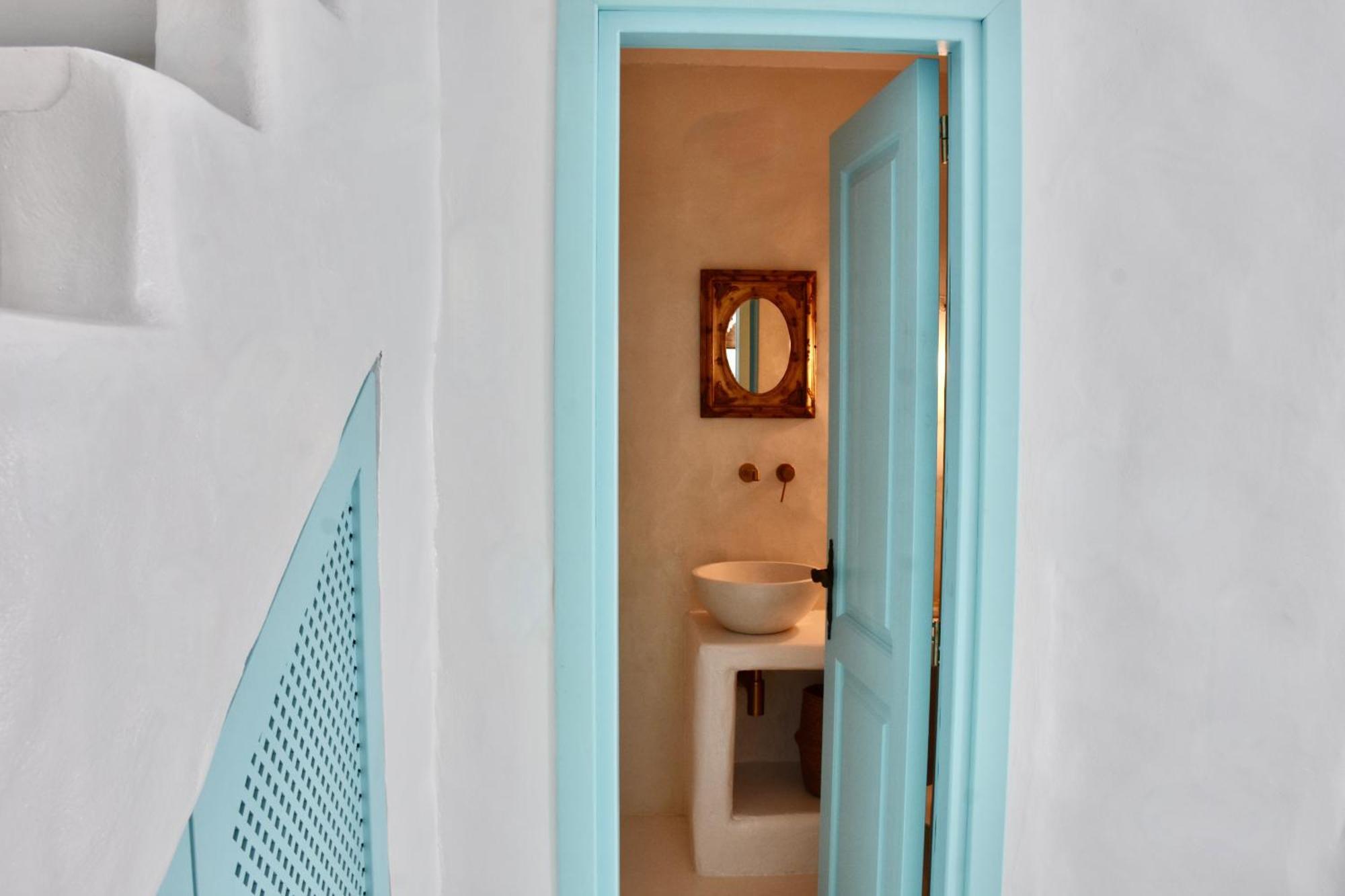 Salt Retreat - Seafront Villa Χάλκη Εξωτερικό φωτογραφία